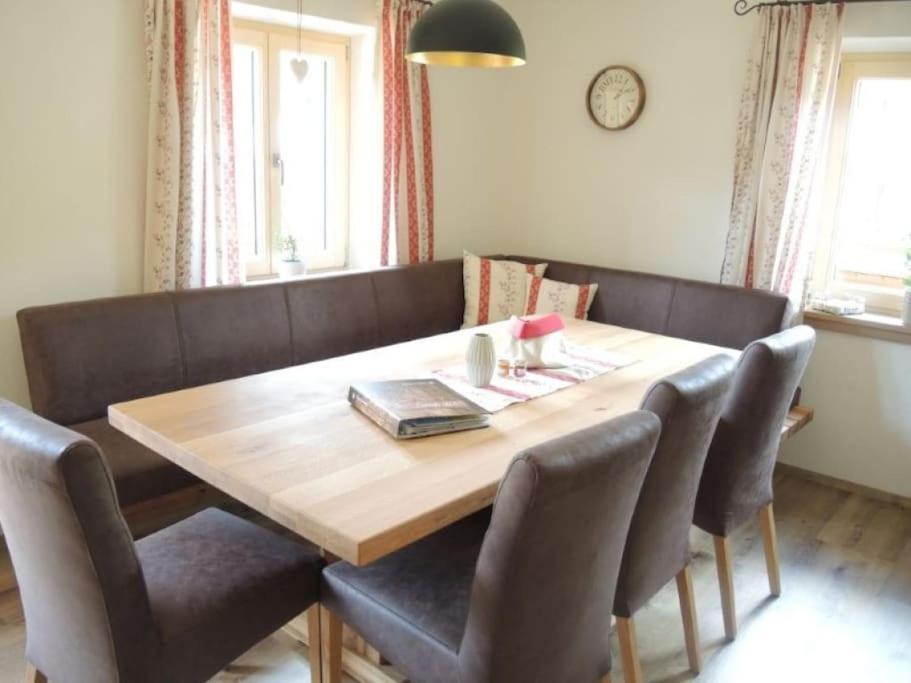 Ferienwohnung Ochsenhorn In Lofer 100 M² / 4-8 P. Bagian luar foto